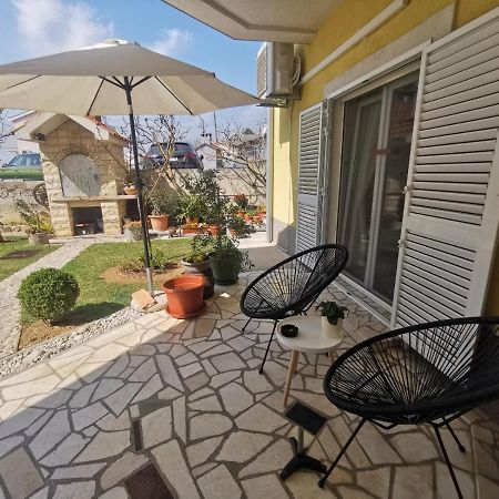 Apartman Kapovic Kaštela Екстериор снимка