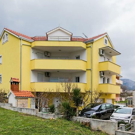 Apartman Kapovic Kaštela Екстериор снимка