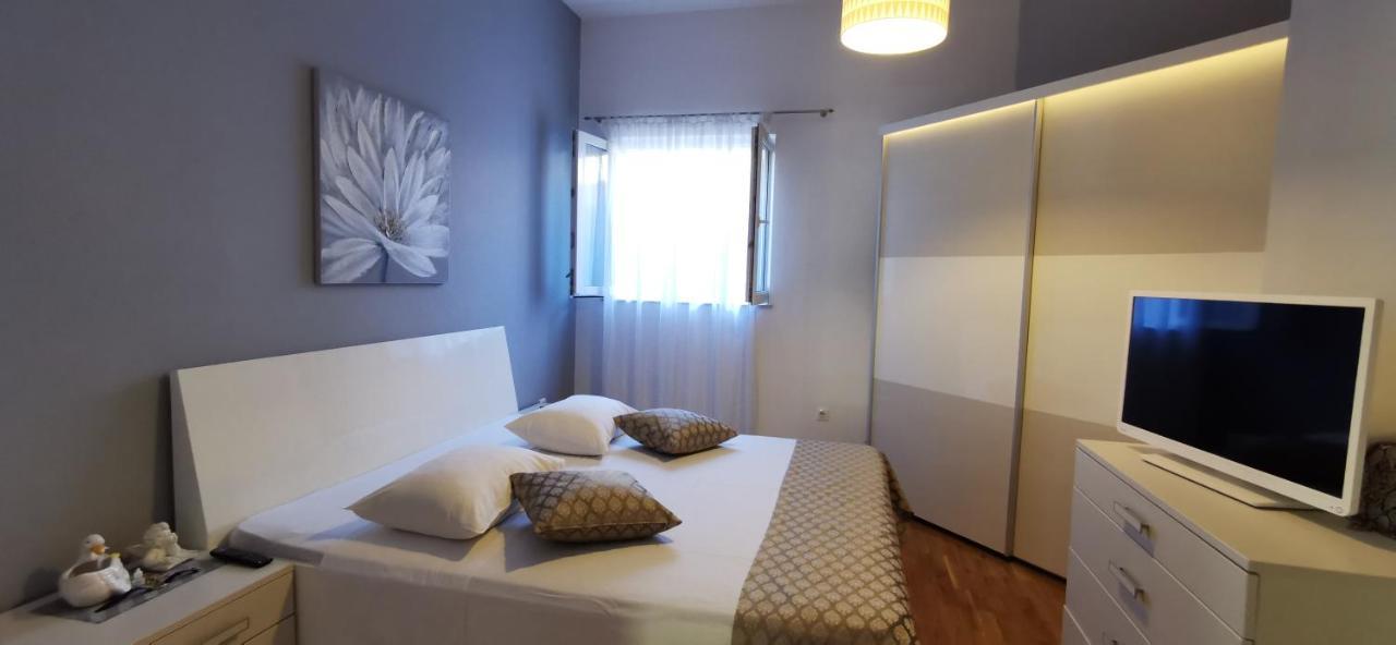 Apartman Kapovic Kaštela Екстериор снимка