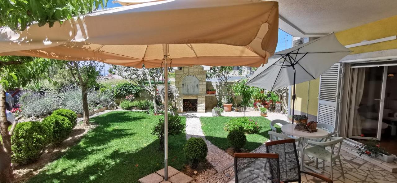 Apartman Kapovic Kaštela Екстериор снимка