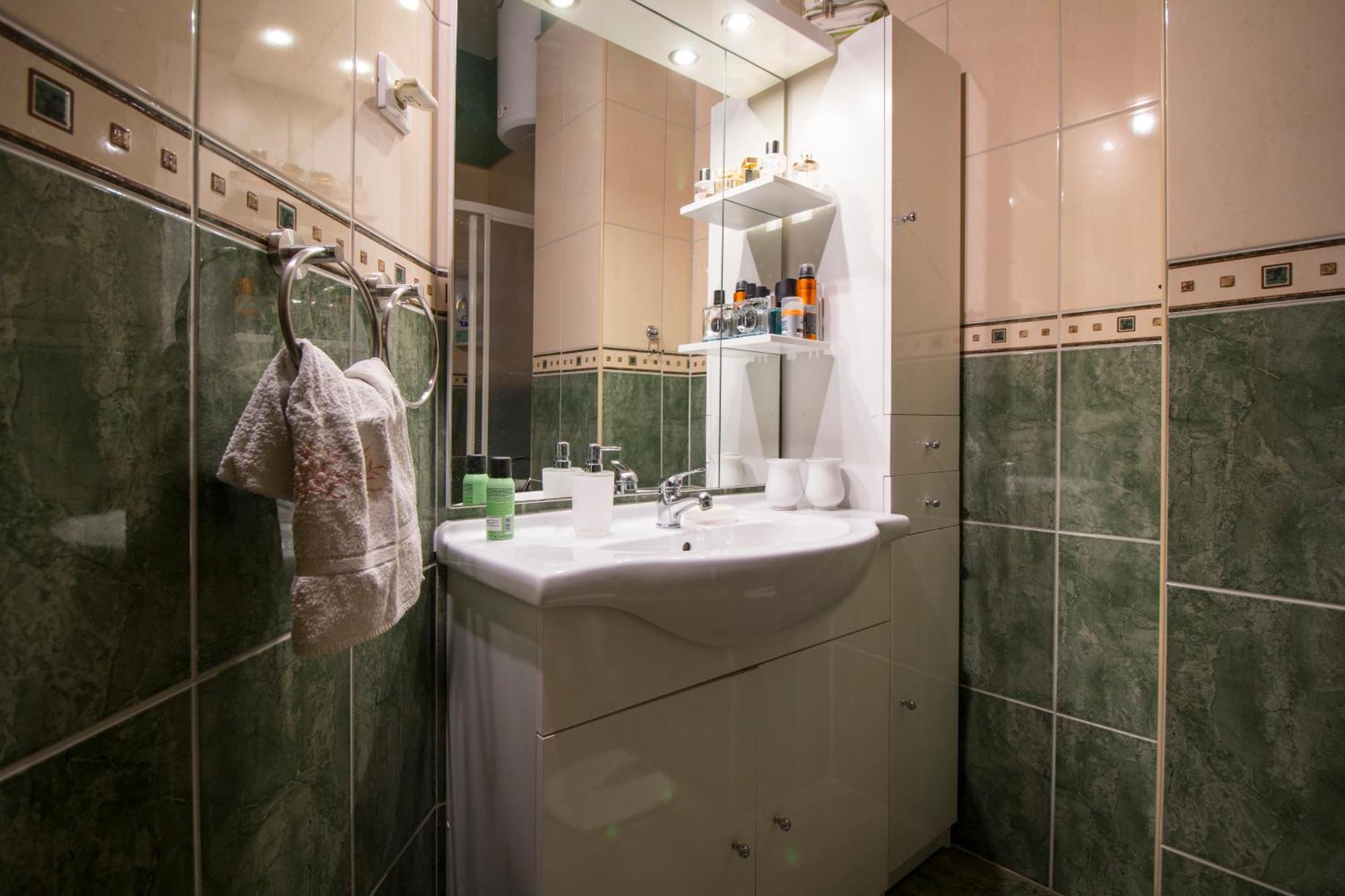 Apartman Kapovic Kaštela Екстериор снимка